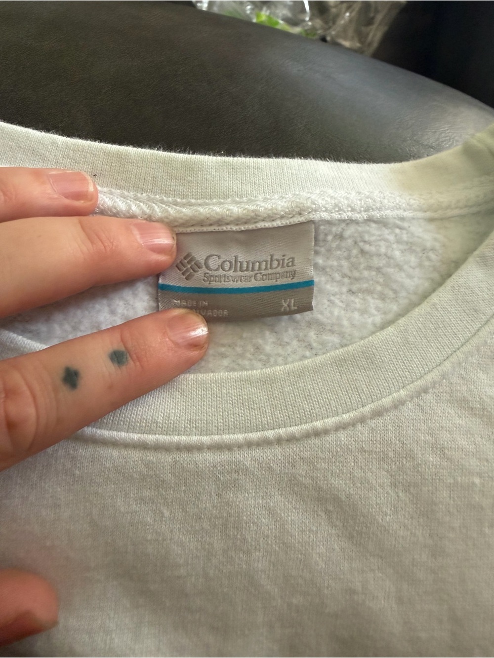 Columbia White Crewneck Sweatshirt - Women